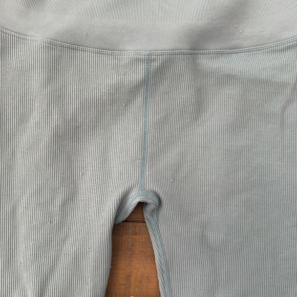 Spiritual Gangster Gray Leggings - Picture 4 of 7